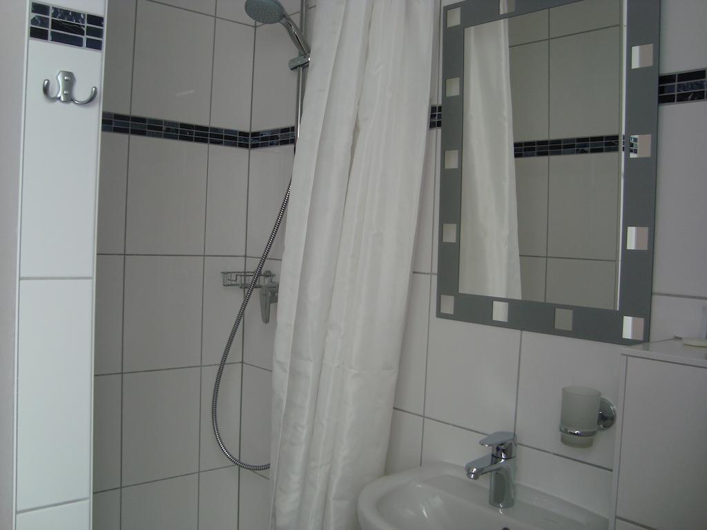 Hotel Gartenhof Mühlheim الغرفة الصورة